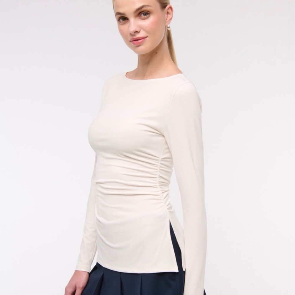 Abercrombie & Fitch Long Sleeve Crepe Slash Cream Top Size Small